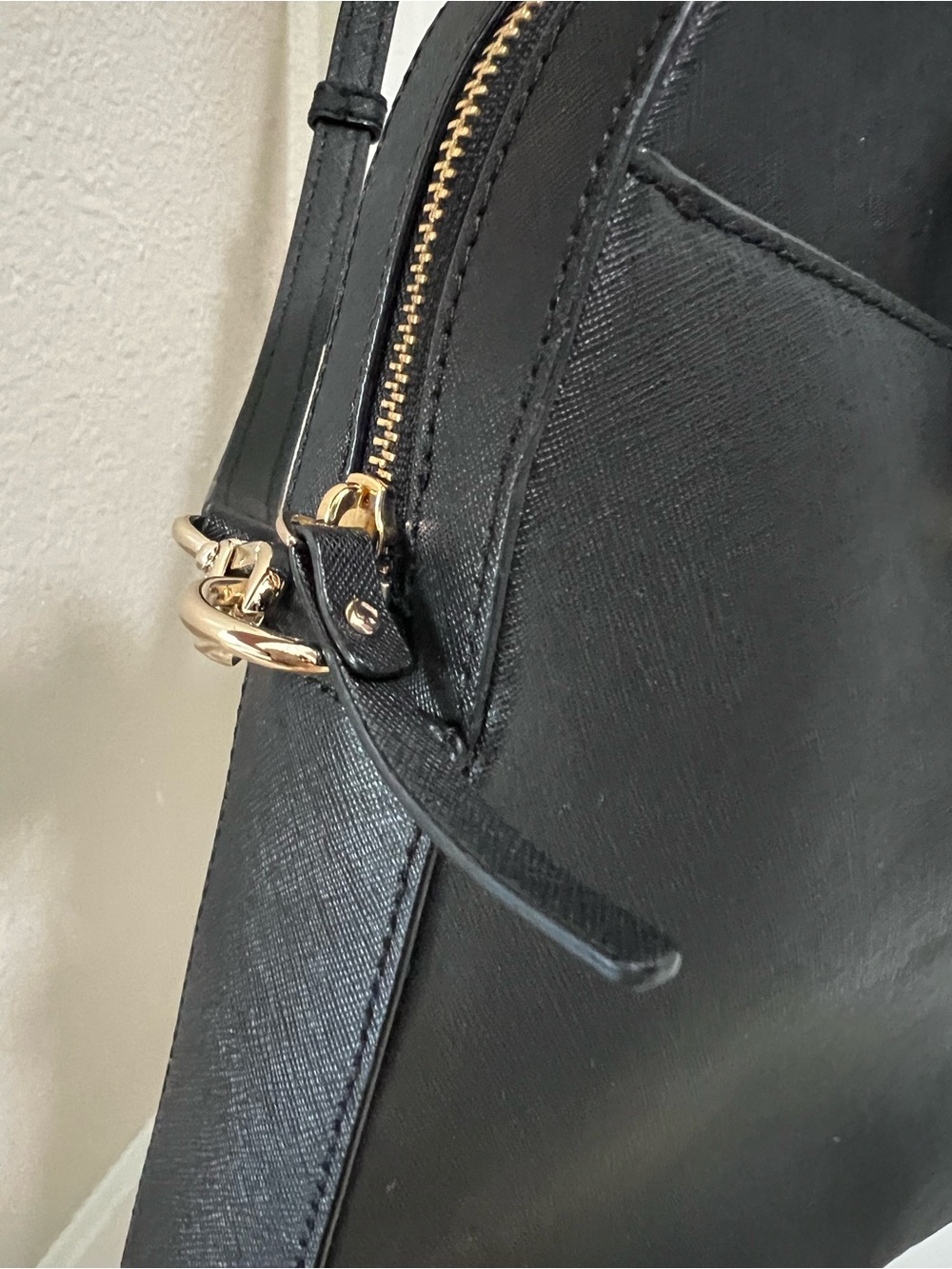 Black Saffiano Leather Laptop Bag with Strap - Picture 4 of 9